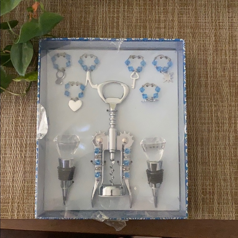Wine set • Nine pieces